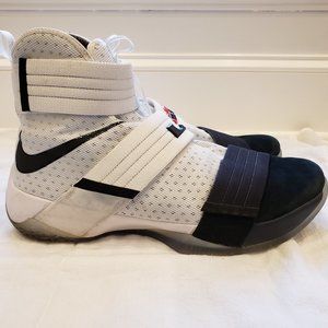 Nike Lebron James LRJ SX 16/17 "Soldier Ten"